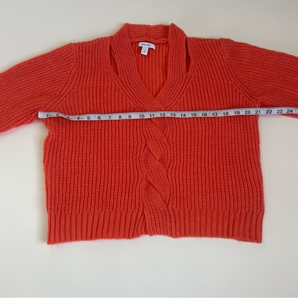 Nine West Salmon Colored Sweater with Cut Out Details size S - Picture 7 of 13